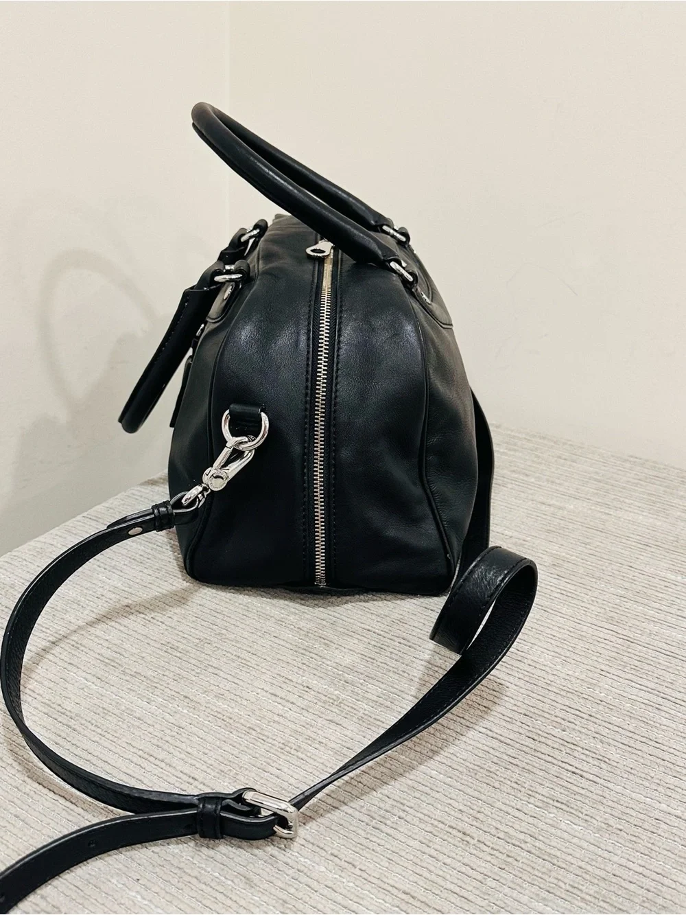 VTG Marc by Marc Jacobs Nobody’s Home Black Leather Satchel Bag Top Handle